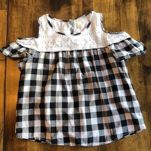 Girls Plaid cold shoulder shirt